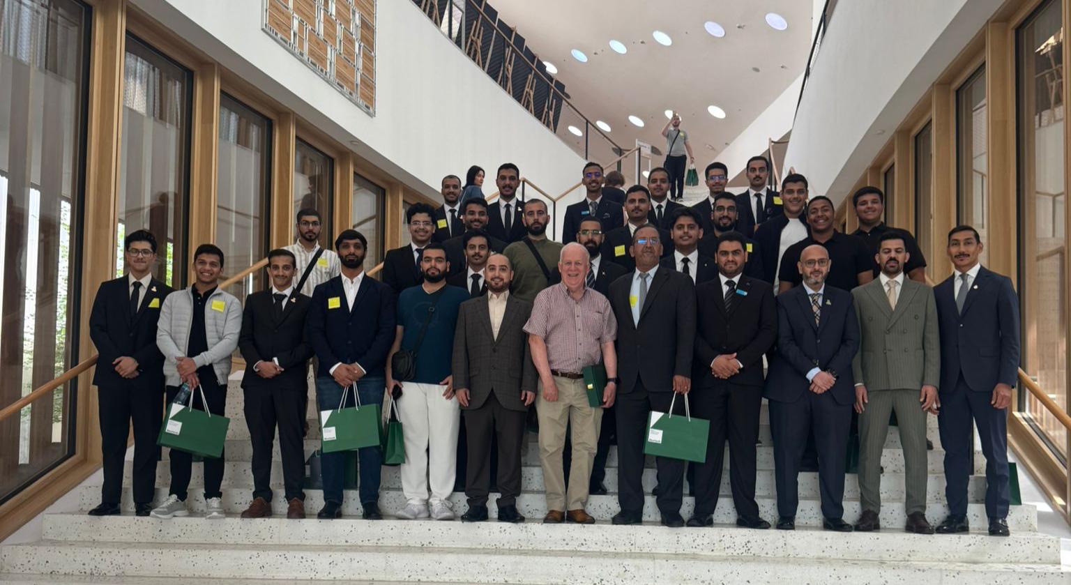 وفد جامعة البحرين يشارك في برامج ثقافية واجتماعية في روسيا الاتحادية