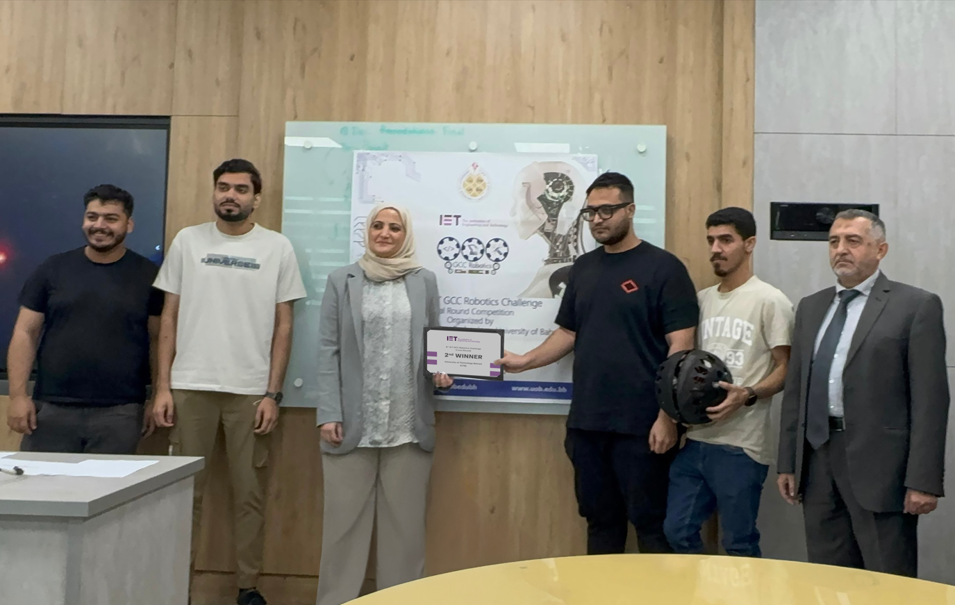 تعاون بين جامعة البحرين ومؤسسة الهندسة والتكنولوجيا (IET-UK) لدعم الابتكار الطبي عبر تحدي الروبوتات لدول مجلس التعاون
