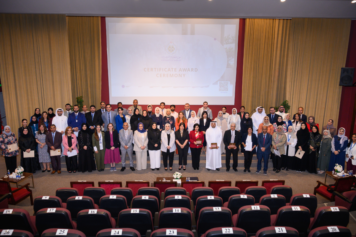 UoB’s UTEL Honors Graduates of Academic and Professional Programs