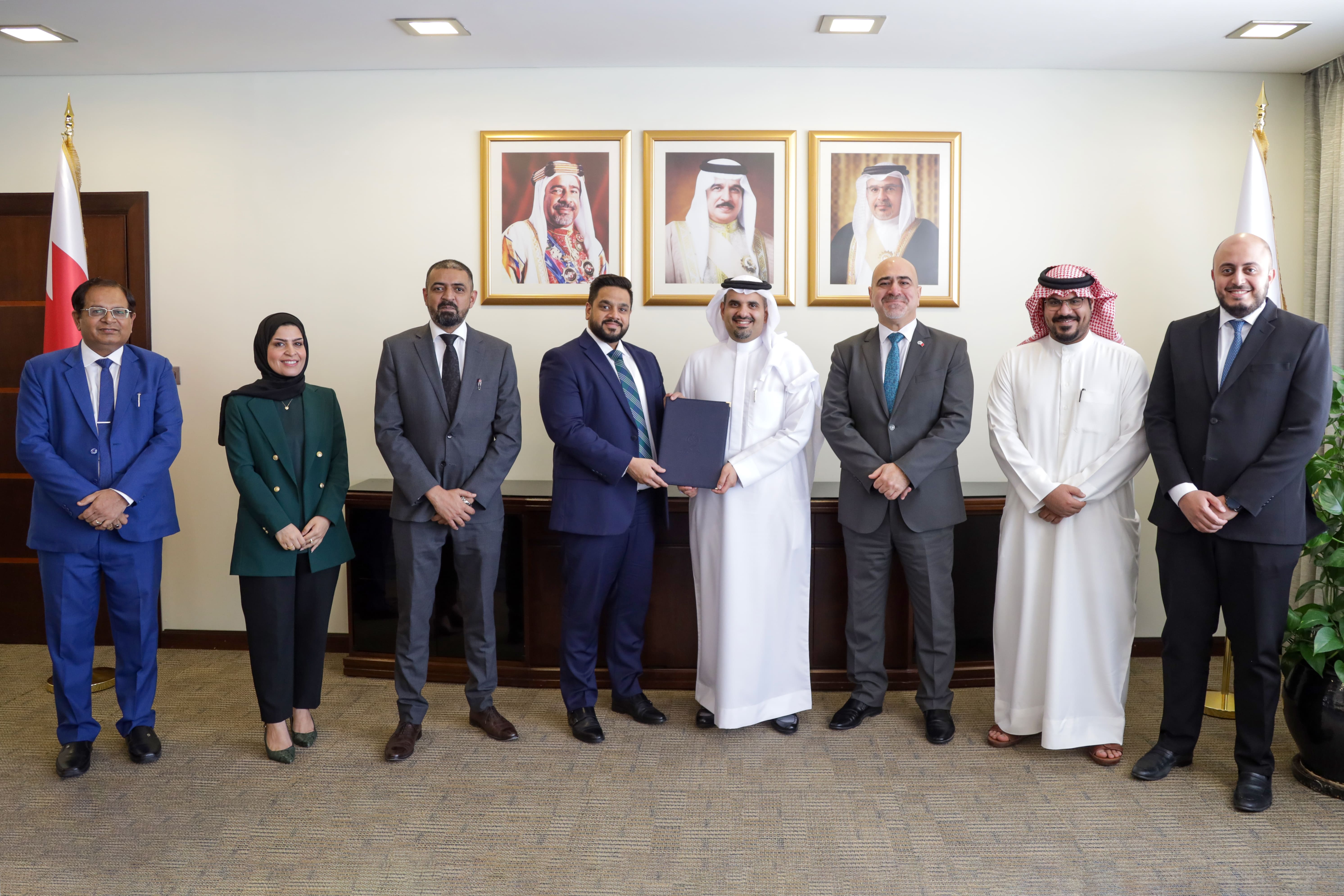 UOB signs an agreement with the ACCA of to encourage students to obtain the professional certificate