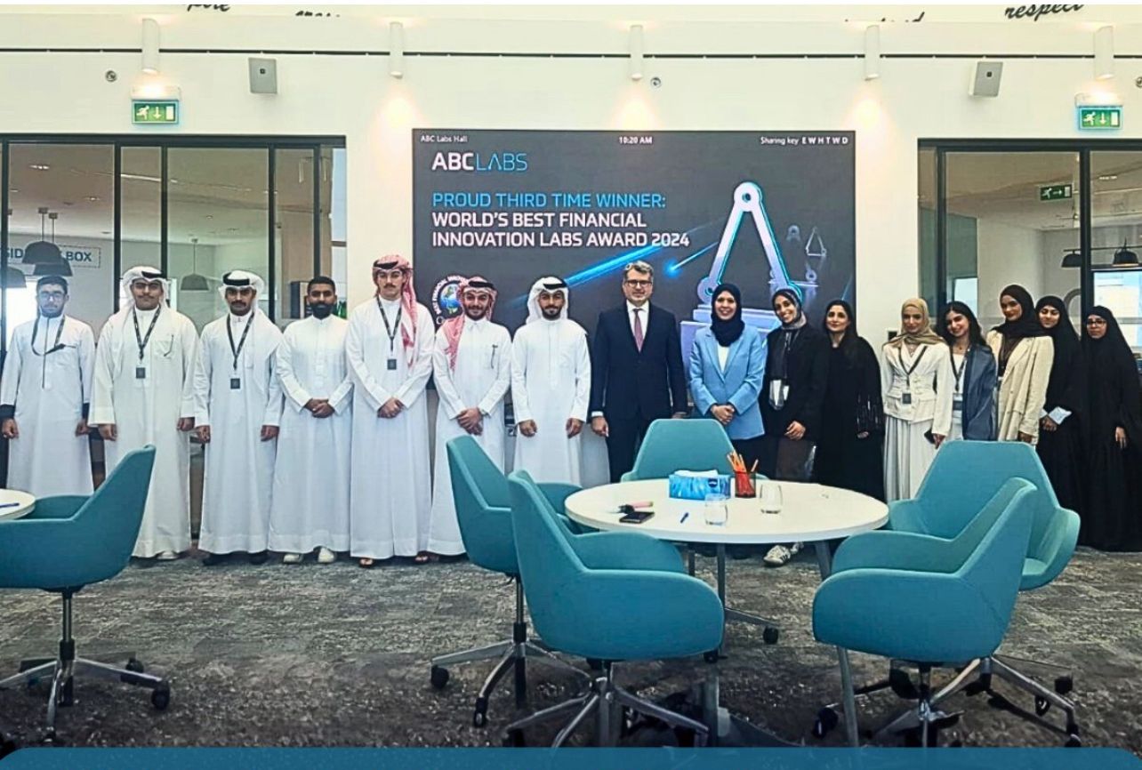 UOB Students Visit ABC Labs to Explore Latest Financial Innovations