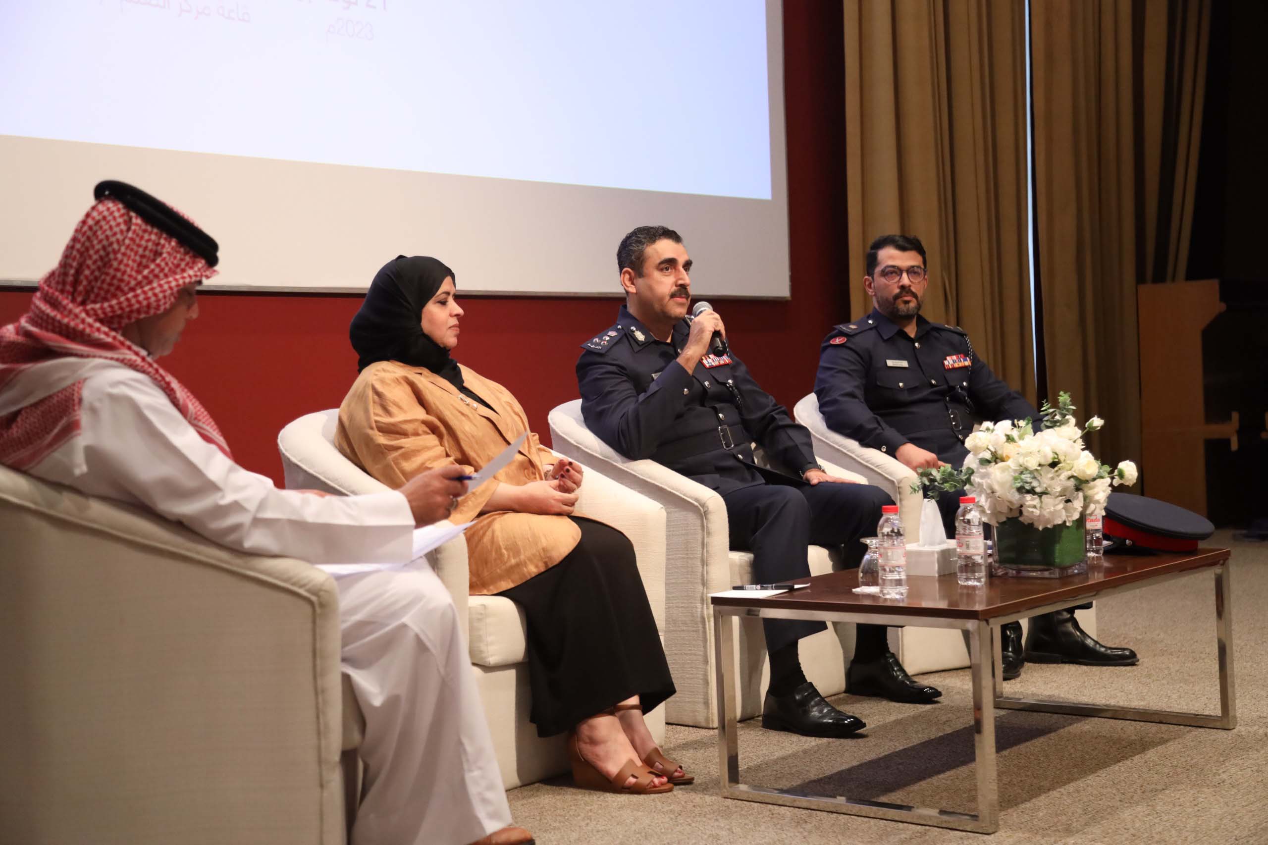 ندوة الآليات الوطنية والدولية لحماية حقوق المجتمع